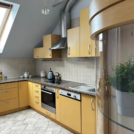 Purple - Charming Place, 15 Minutes To Old Town & 5 Minutes To Seaside Privatunterkunft Danzig