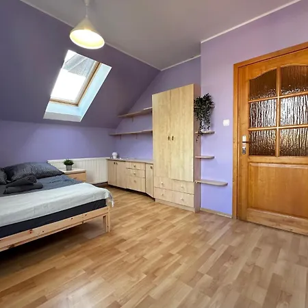 Purple - Charming Place, 15 Minutes To Old Town & 5 Minutes To Seaside