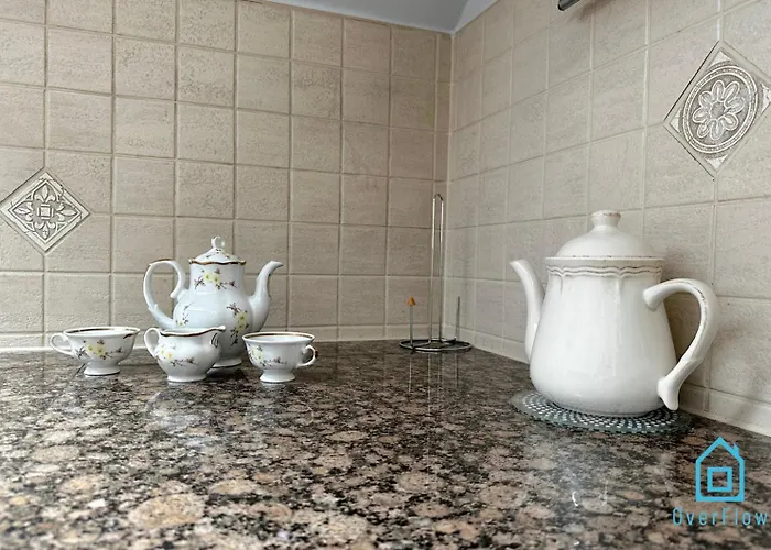 Purple - Charming Place, 15 Minutes To Old Town & 5 Minutes To Seaside Homestay szállás *