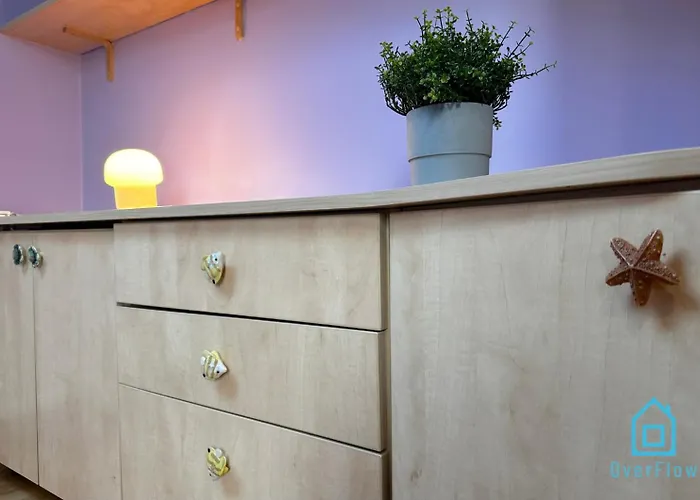 Homestay szállás Purple - Charming Place, 15 Minutes To Old Town & 5 Minutes To Seaside